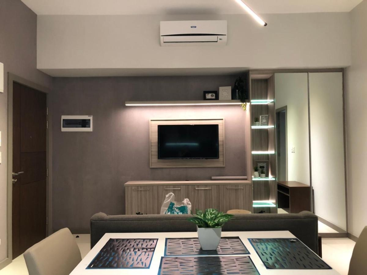 One Uptown Residence Taguig Exterior foto